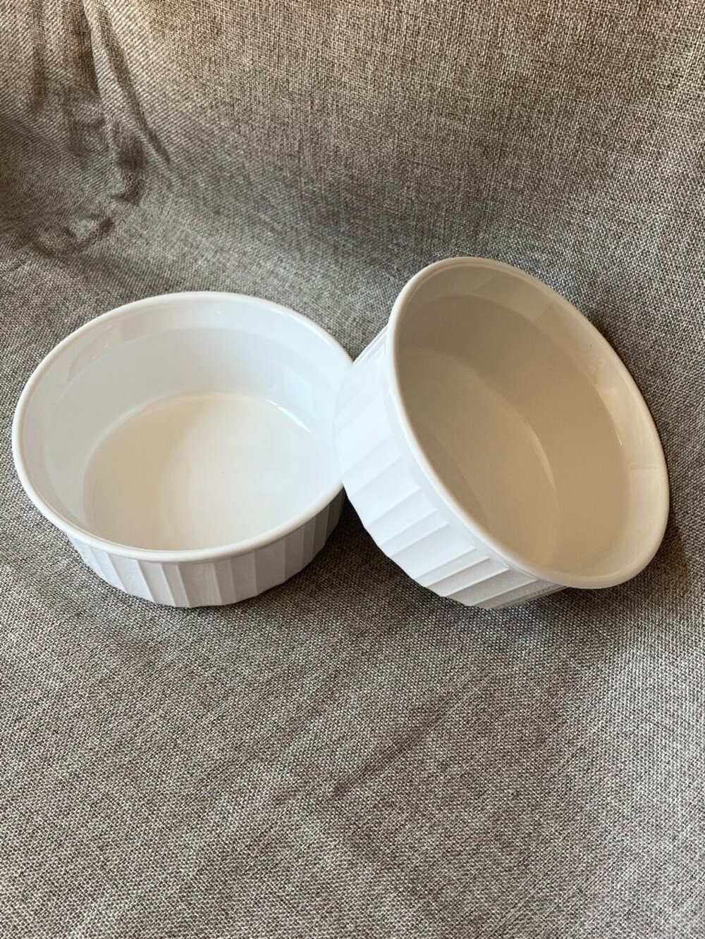 Set of 2 CorningWare French White 16.9oz/500mL Round Casserole / Ramekins F-16-B